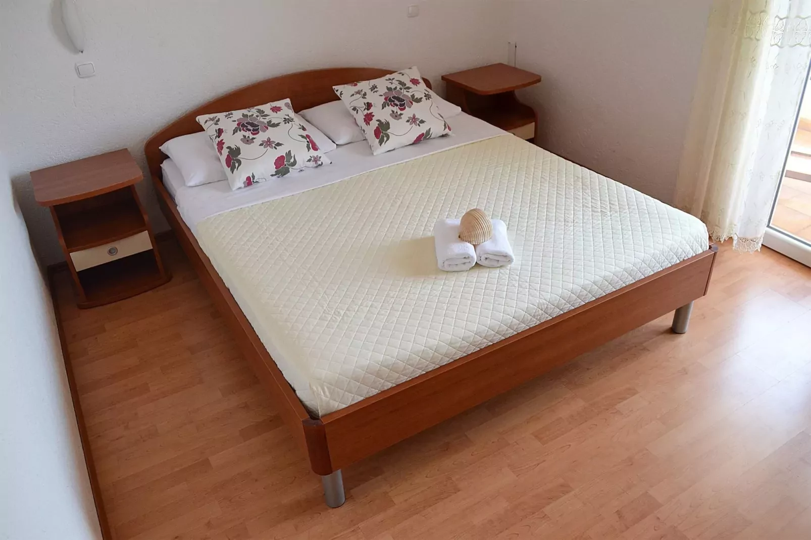 Shared pool apartment David- second floor-Chambre