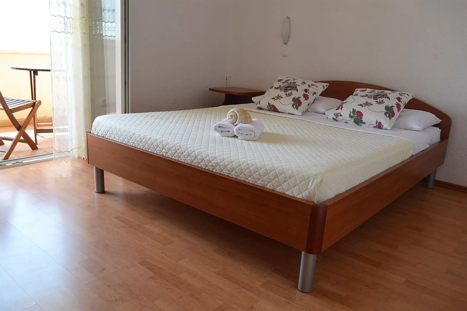 Shared pool apartment David- second floor-Chambre