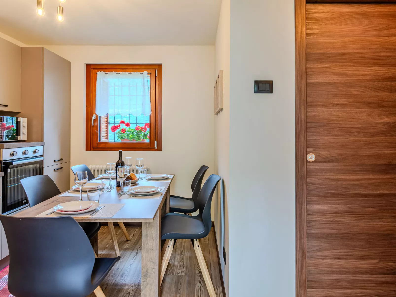 La Quiete Mountain Home-Inside