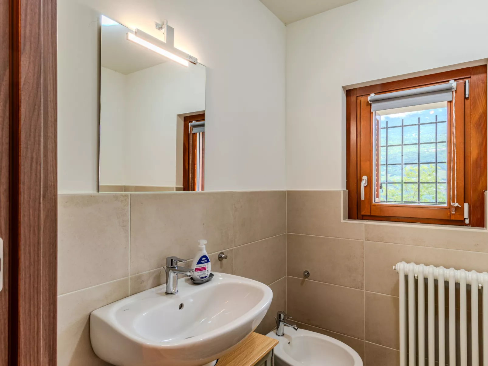 La Quiete Mountain Home-Inside