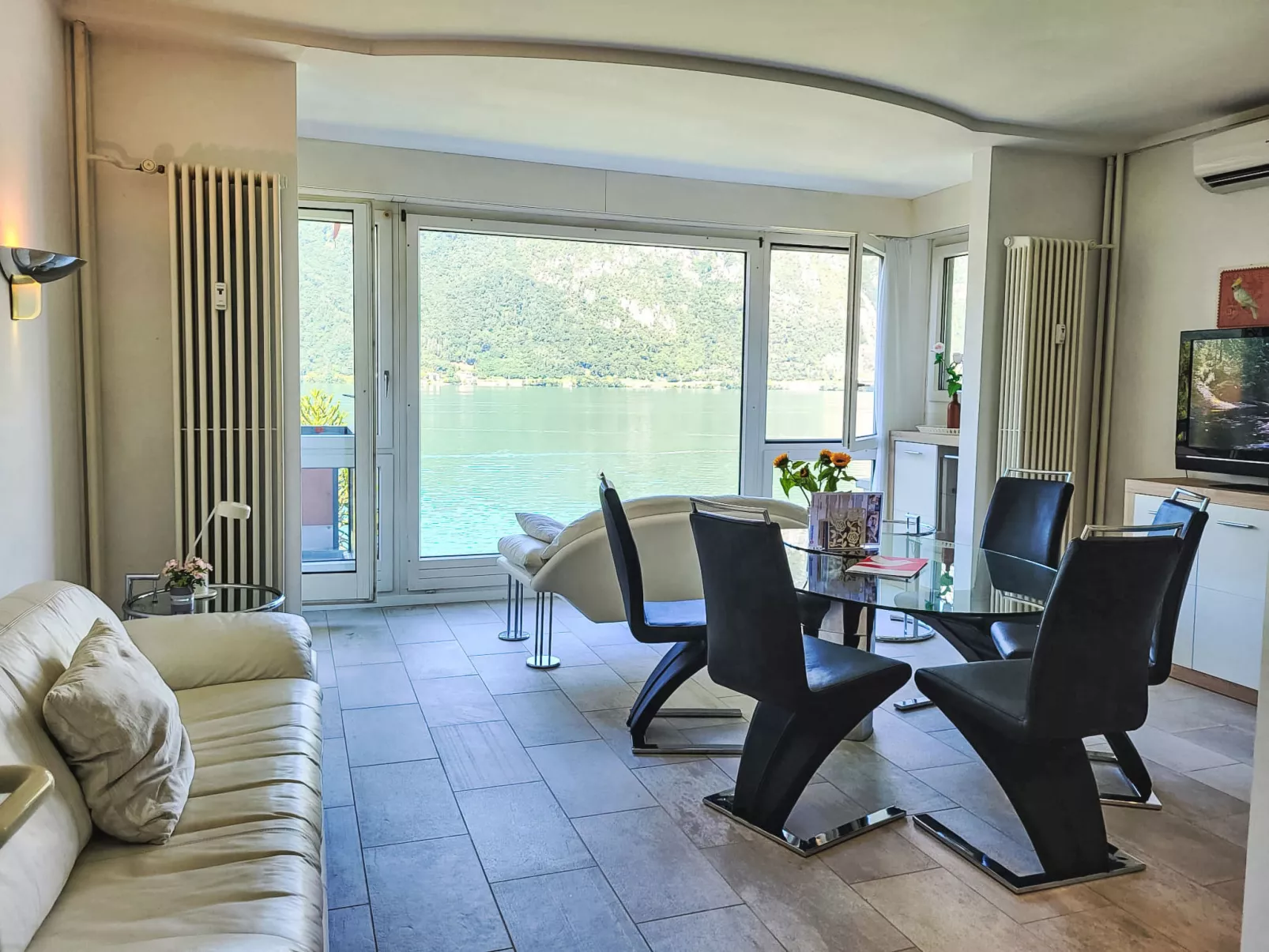 Frontlake Panorama Apt. 408-Inside