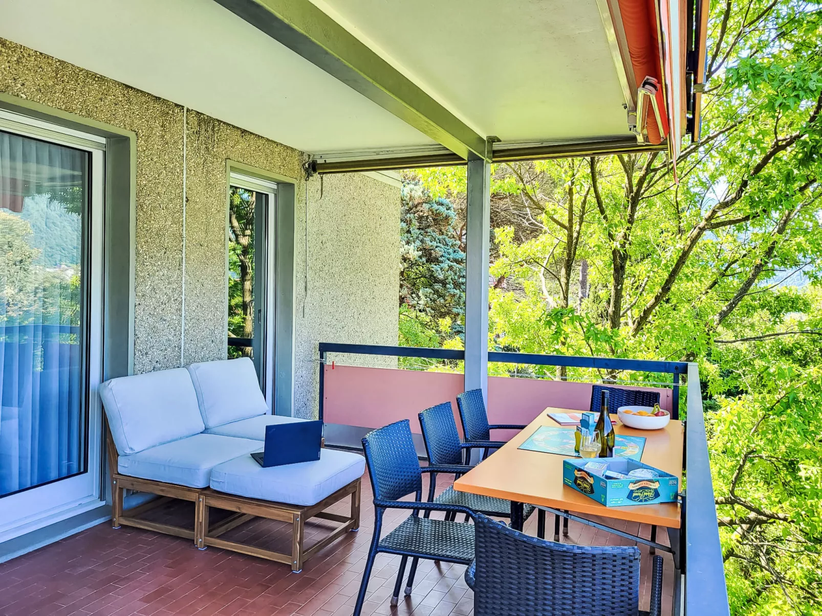 Frontlake Panorama Apt. 408-Outside