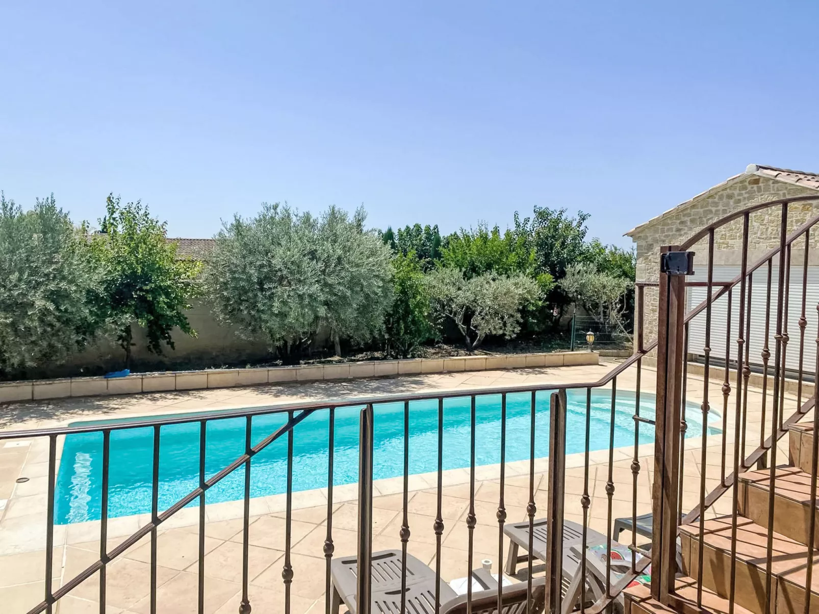 Villa Rose-Outside