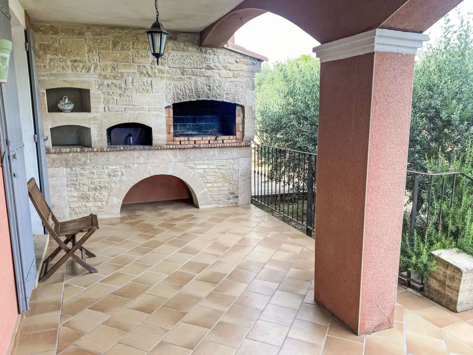 Villa Rose-Outside