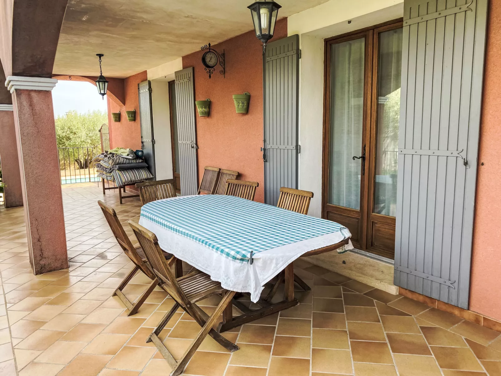 Villa Rose-Inside