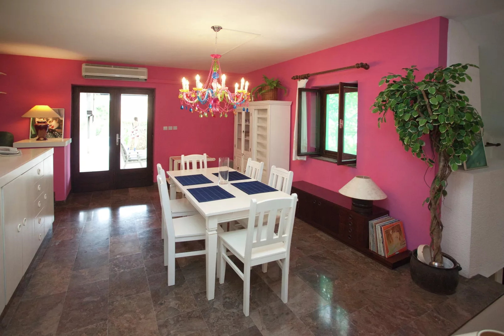 Villa Skalinada-Dining room