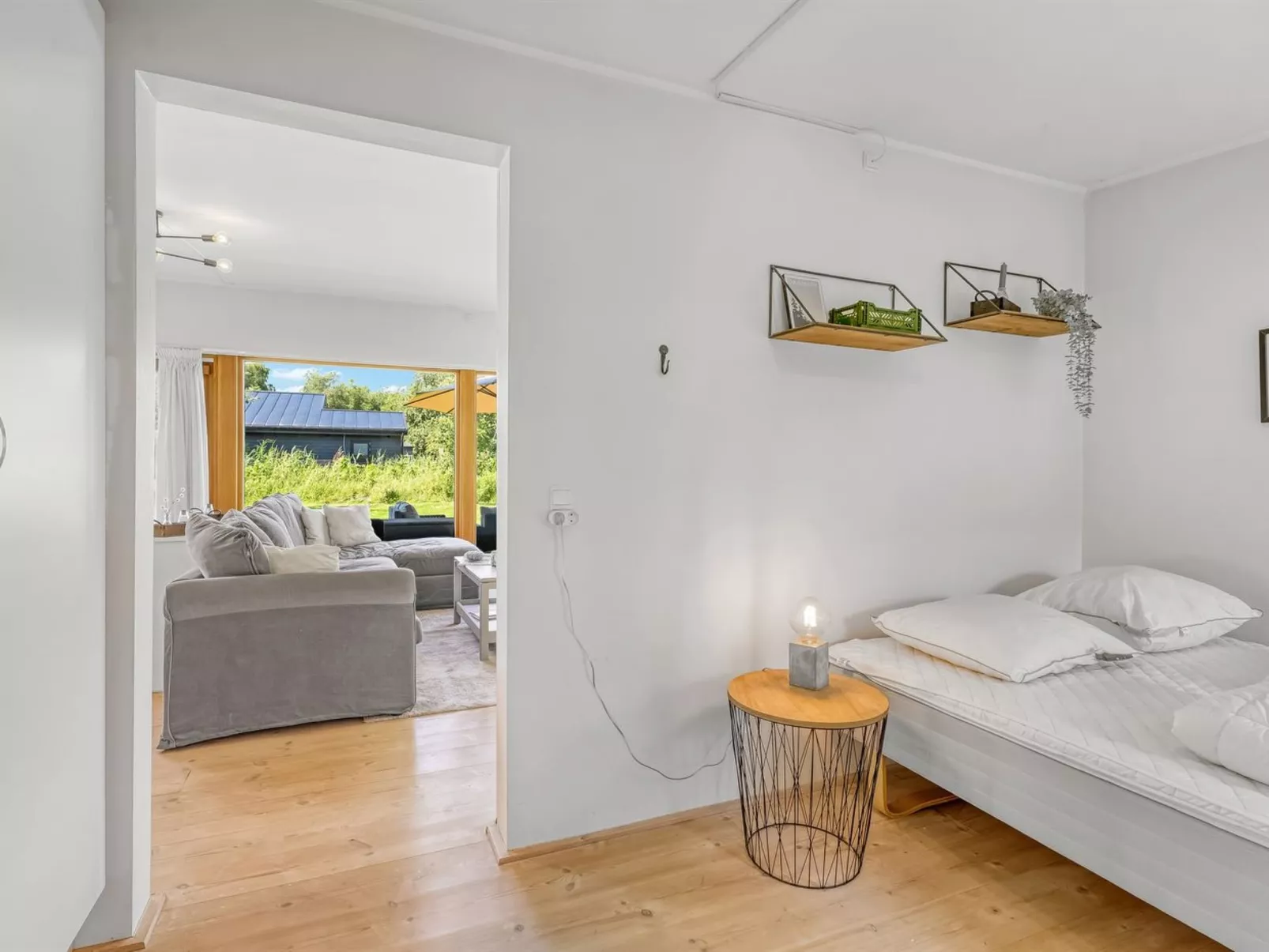 "Nielsigne" - 1.3km from the sea-Drinnen