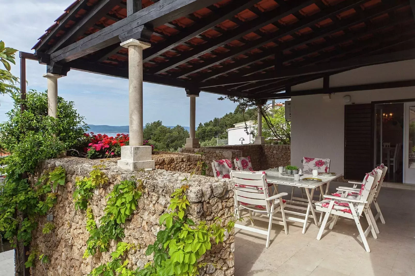 Villa Skalinada-Terrace balcony