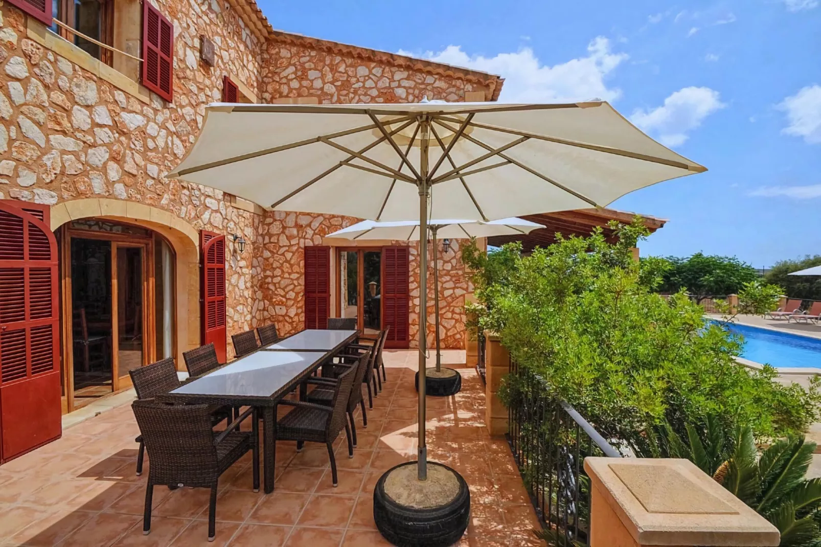 Can Pedro-Terrace balcony