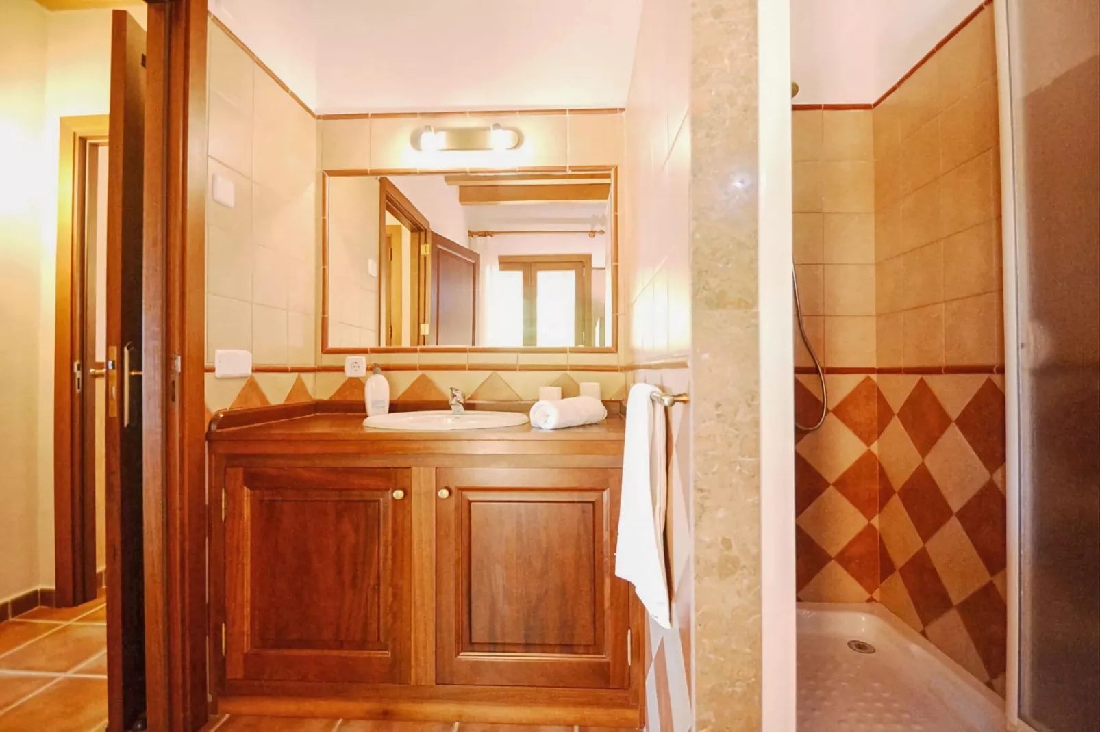 Can Pedro-Bathroom