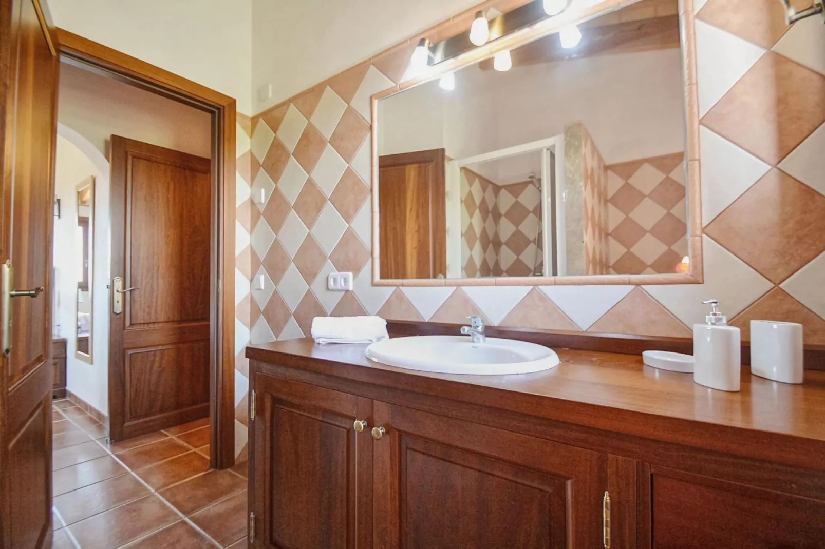 Can Pedro-Bathroom