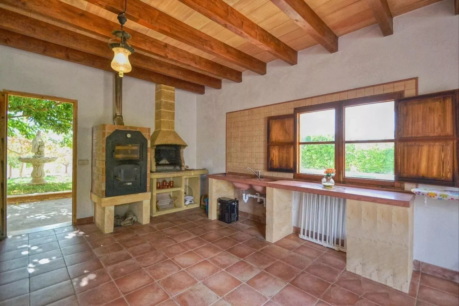 Cova-Living room