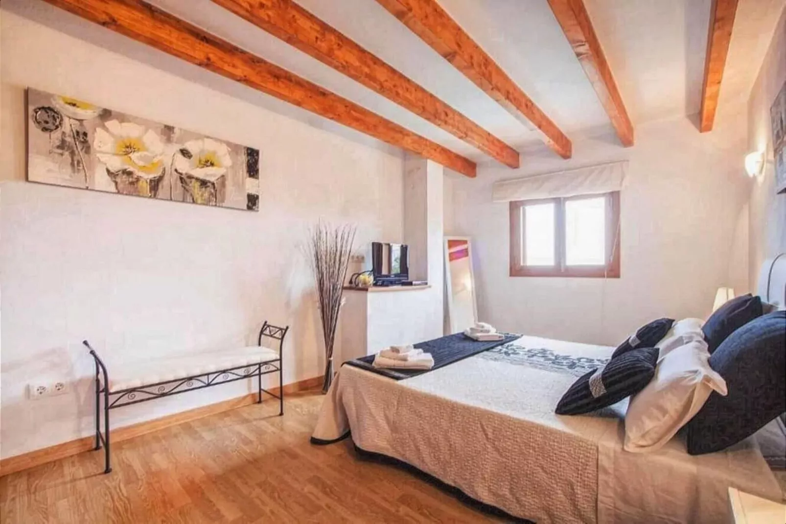 Cova-Bedroom