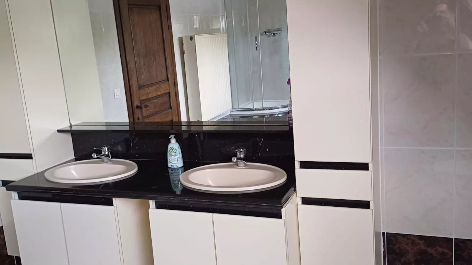 Villa Deluxe-Bathroom