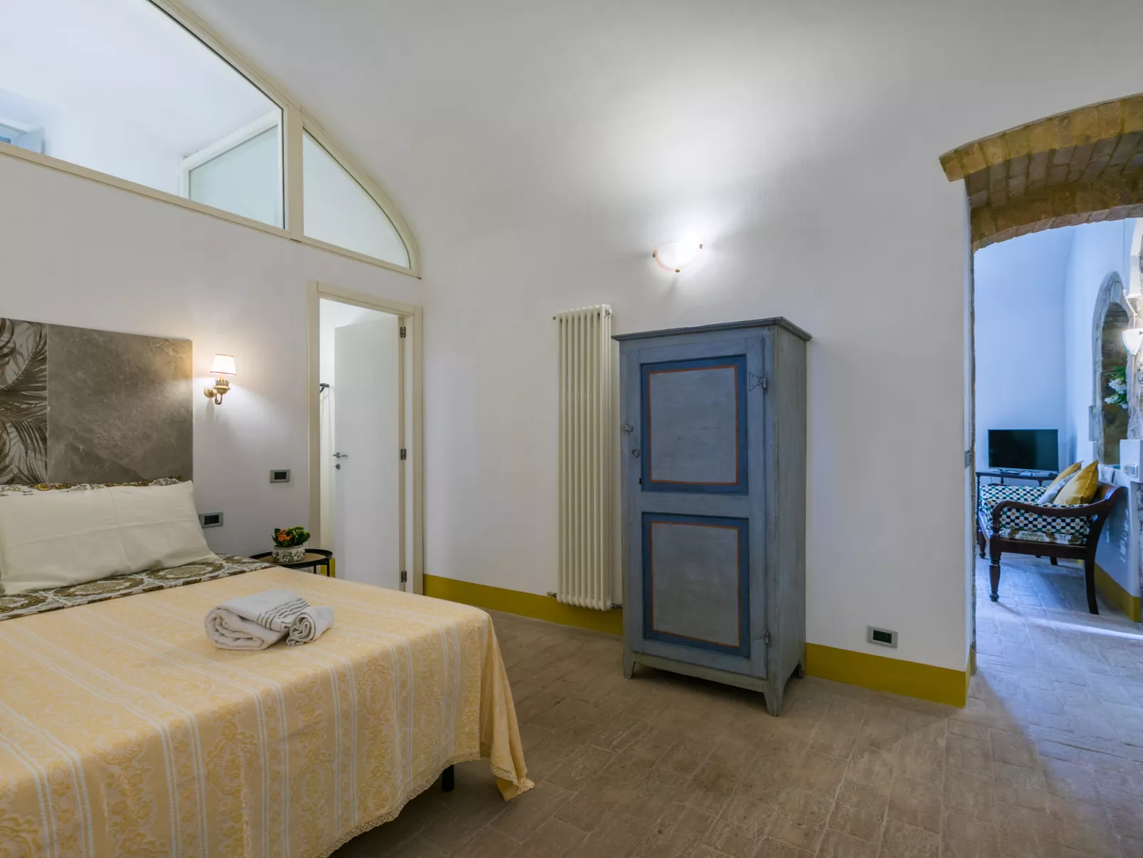 La Torre-Inside