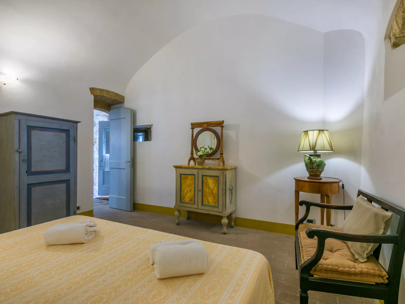 La Torre-Inside