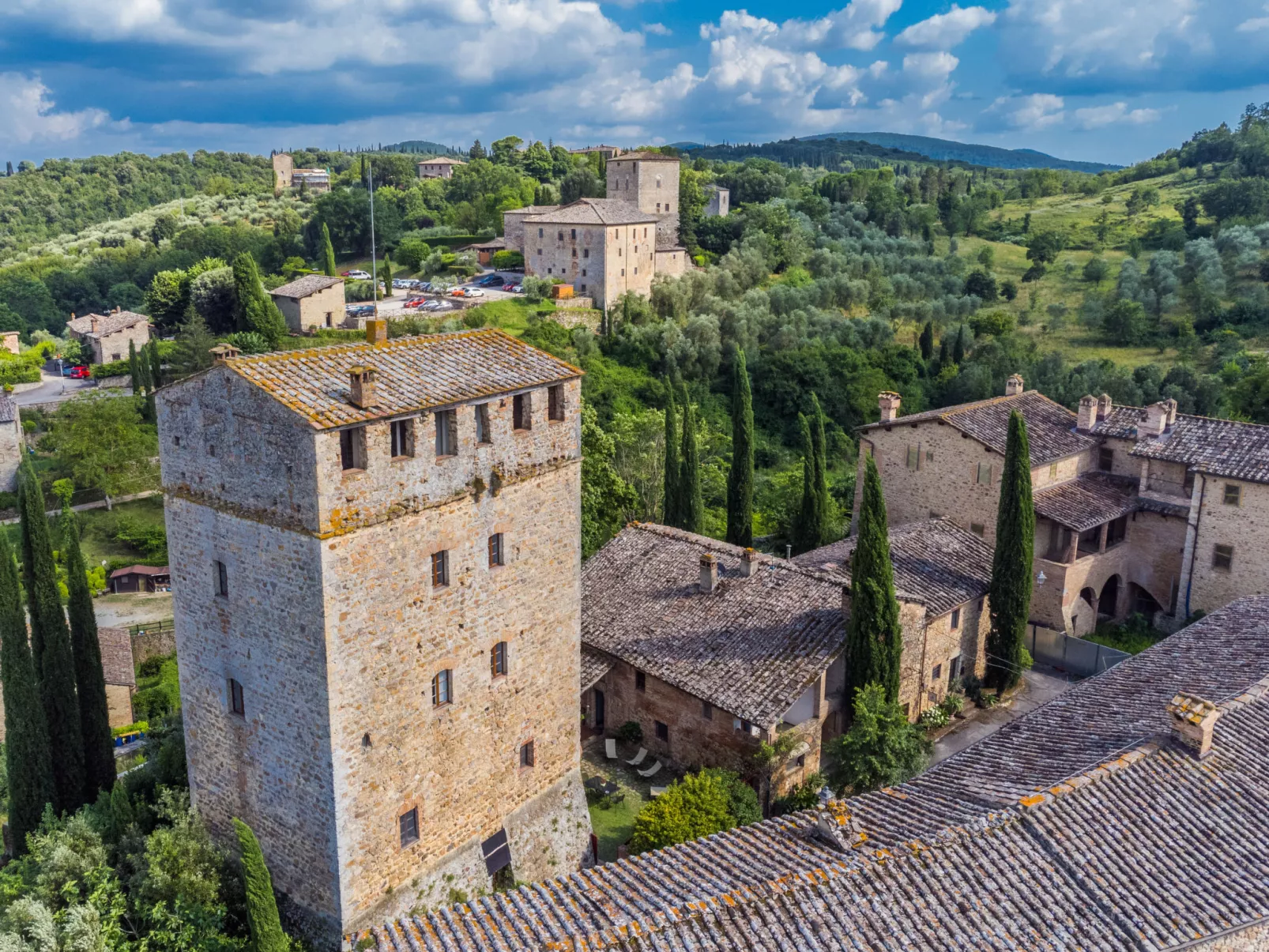 La Torre-Outside