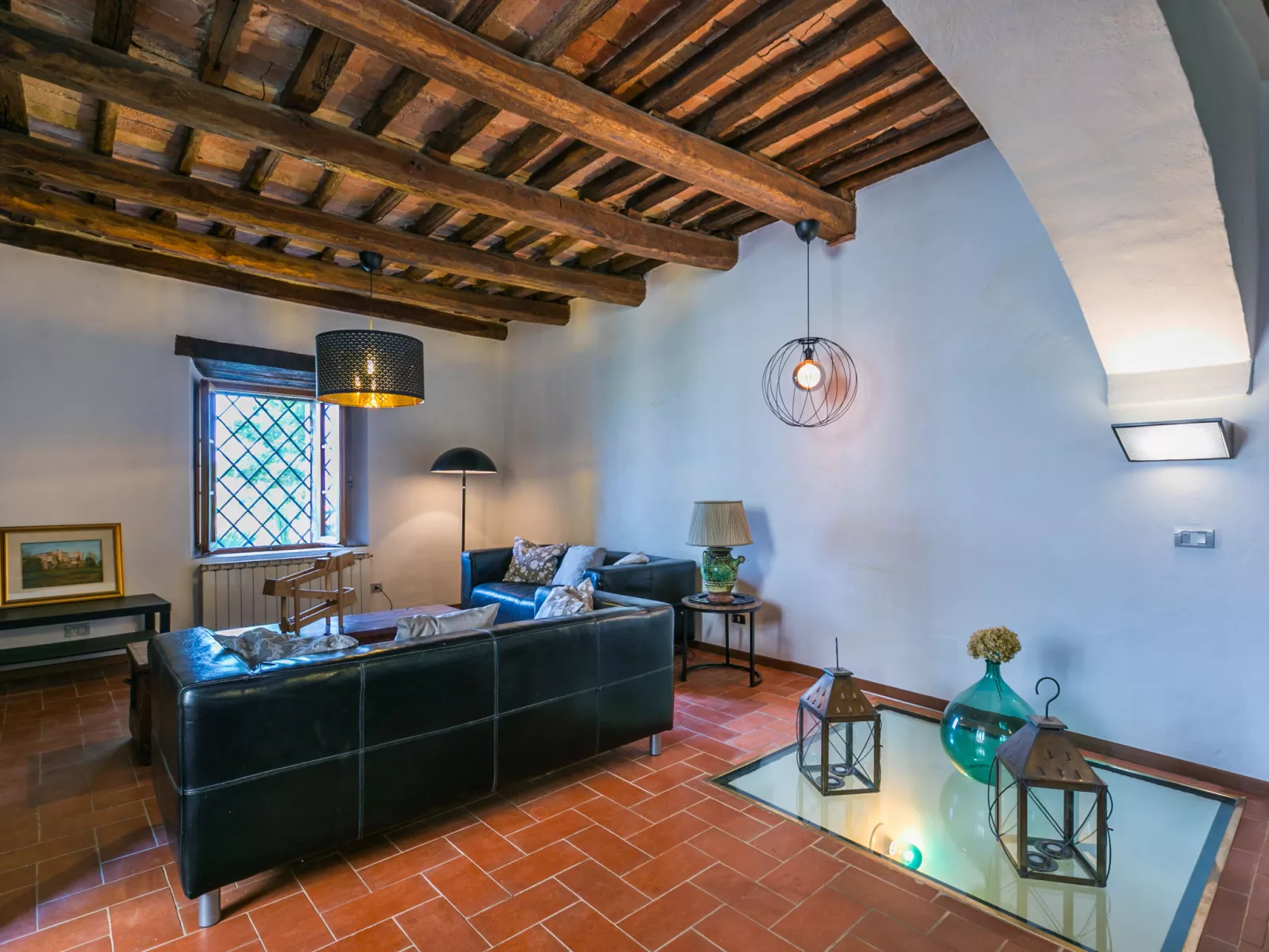 La Torre-Inside