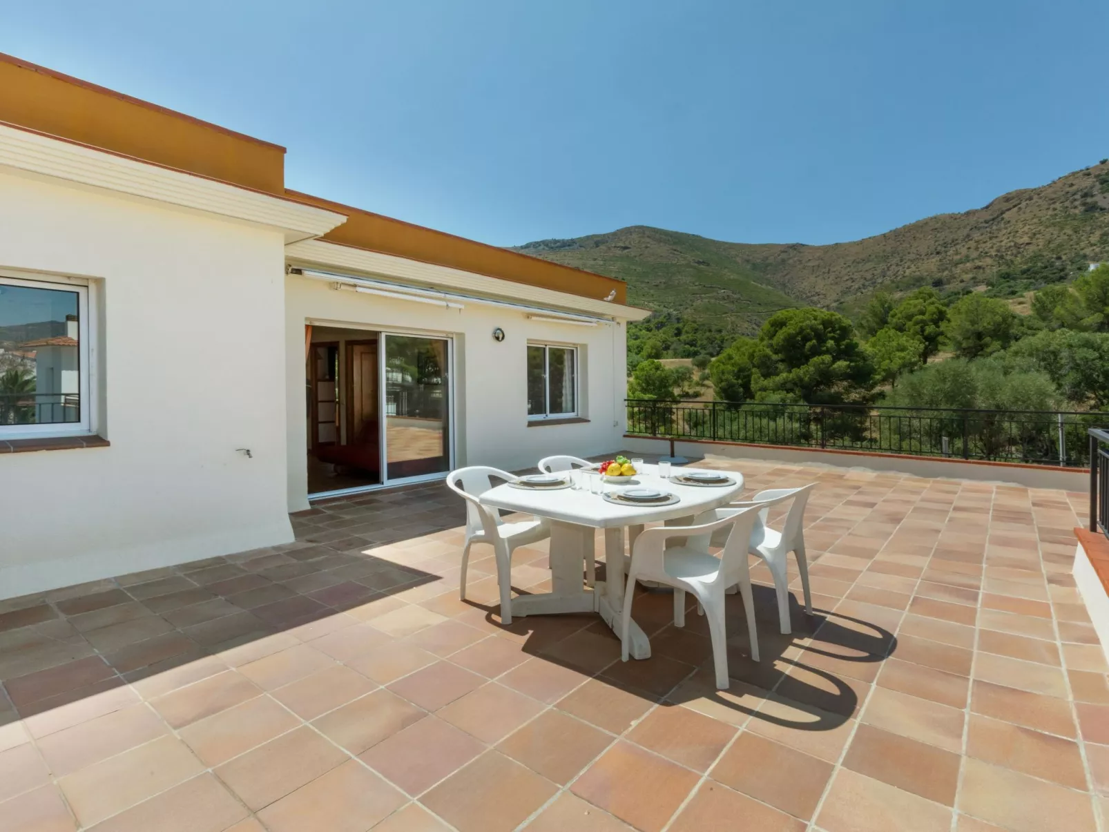 Barlovento-Outside