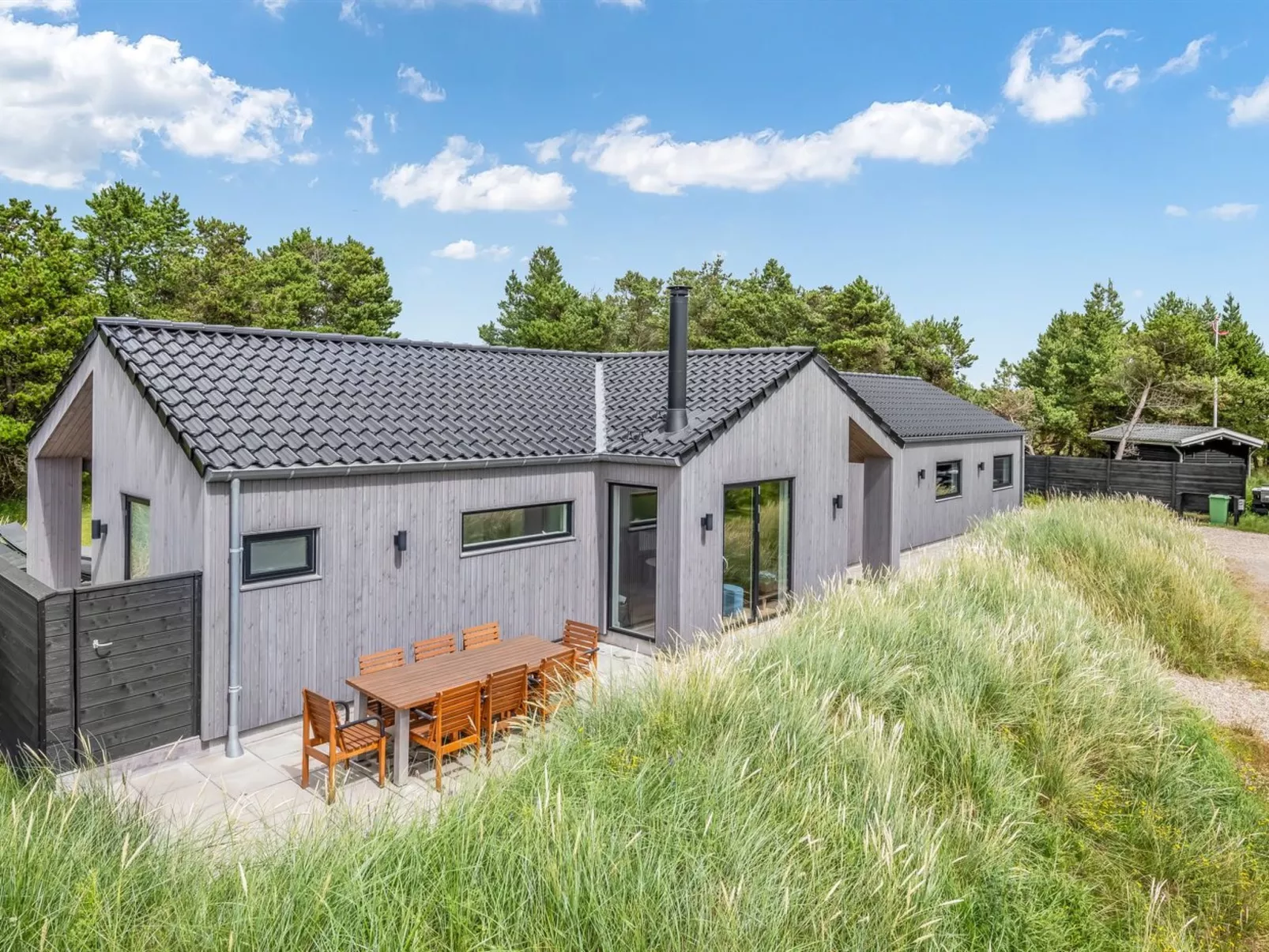 "Antonette" - 1.8km from the sea-Outside