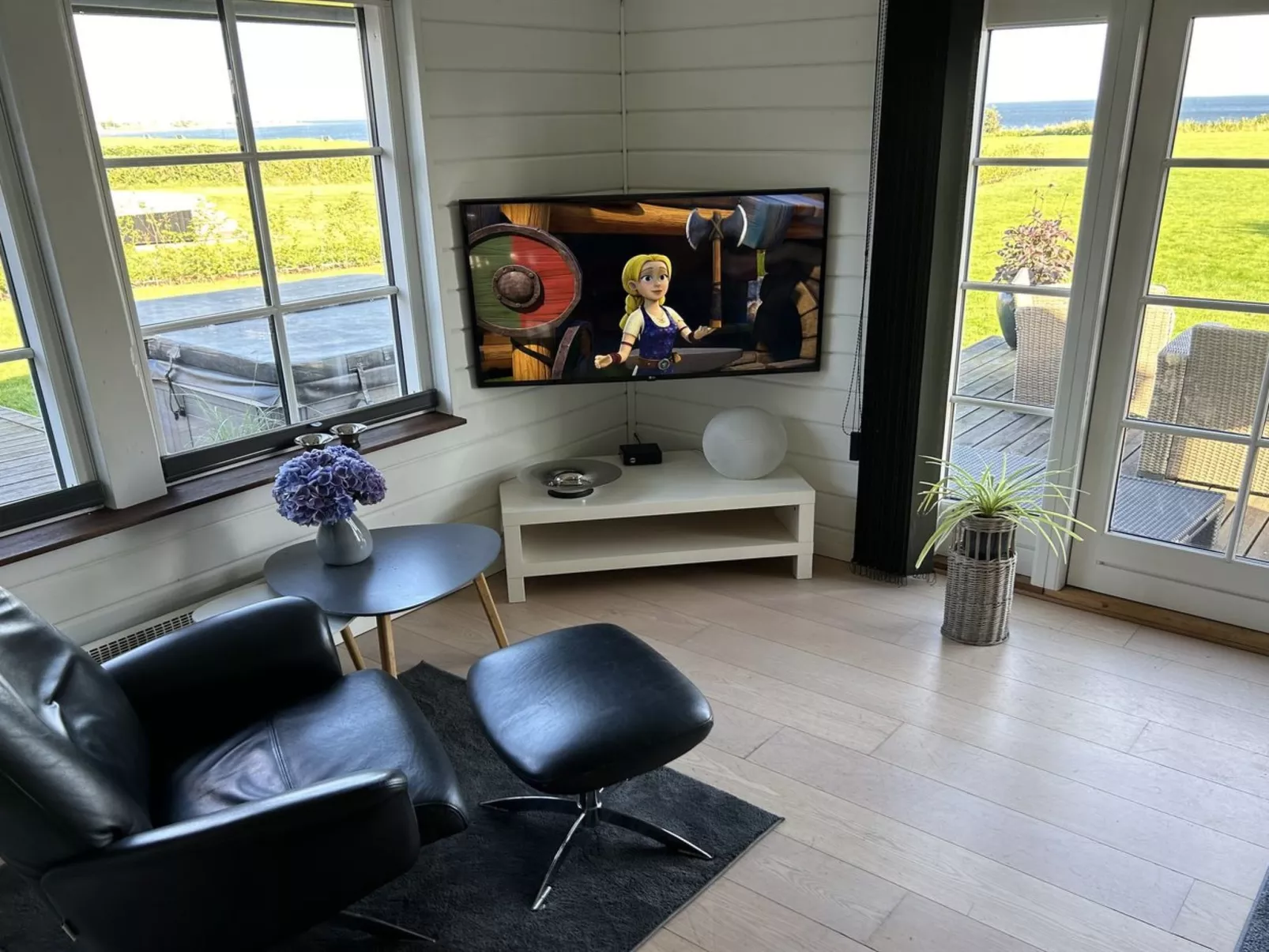 "Orsa" - 80m from the sea-Drinnen