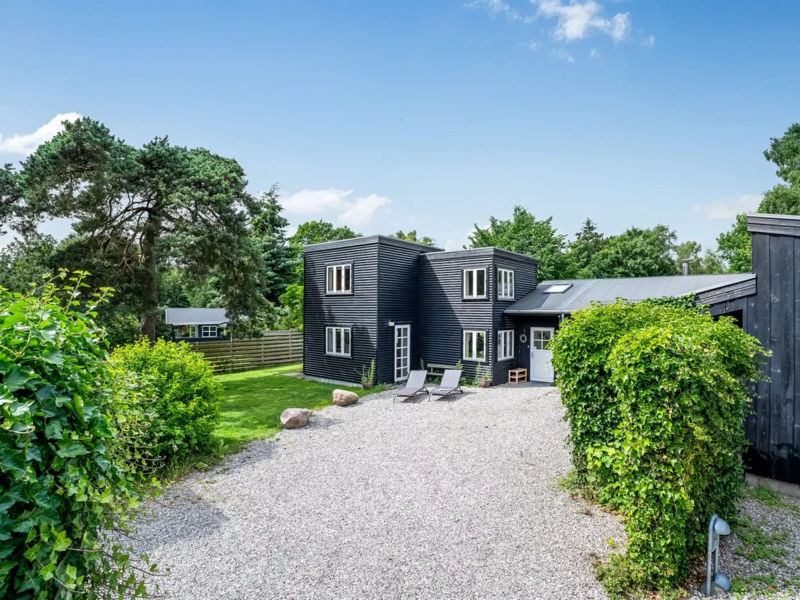 "Henkil" - 175m from the sea-Inside