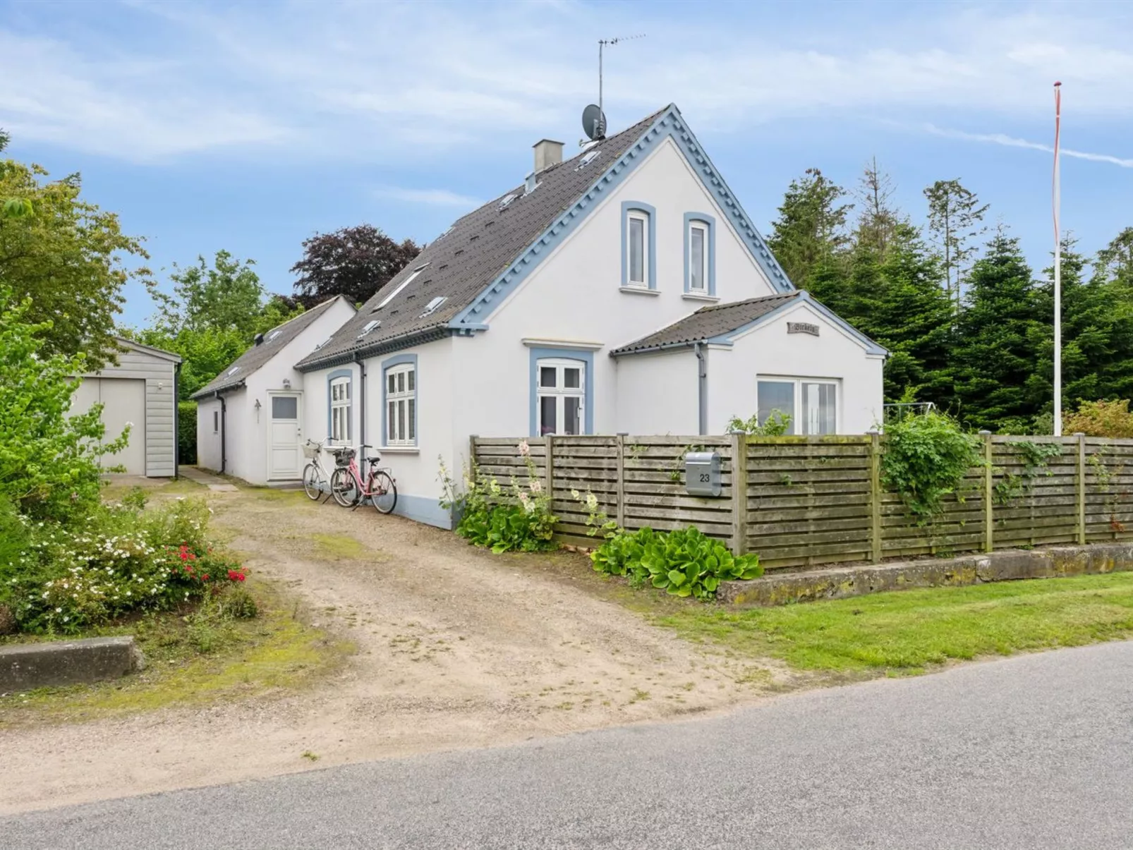 "Keyla" - 2.3km from the sea-Outside