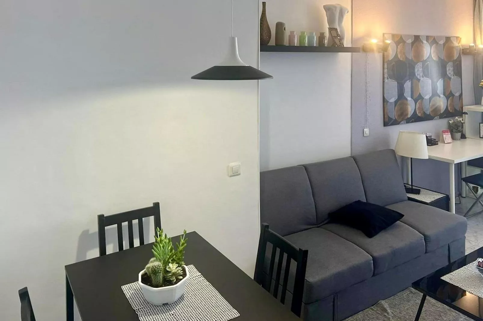 Isabel Manoja-Living room