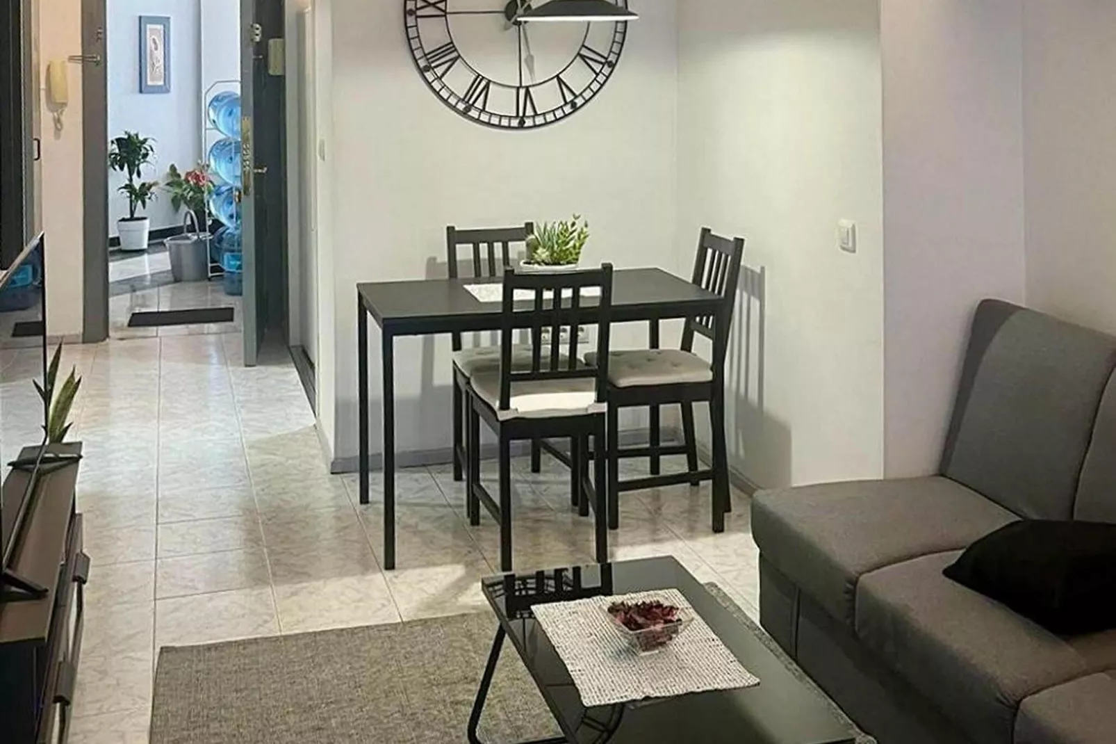 Isabel Manoja-Dining room