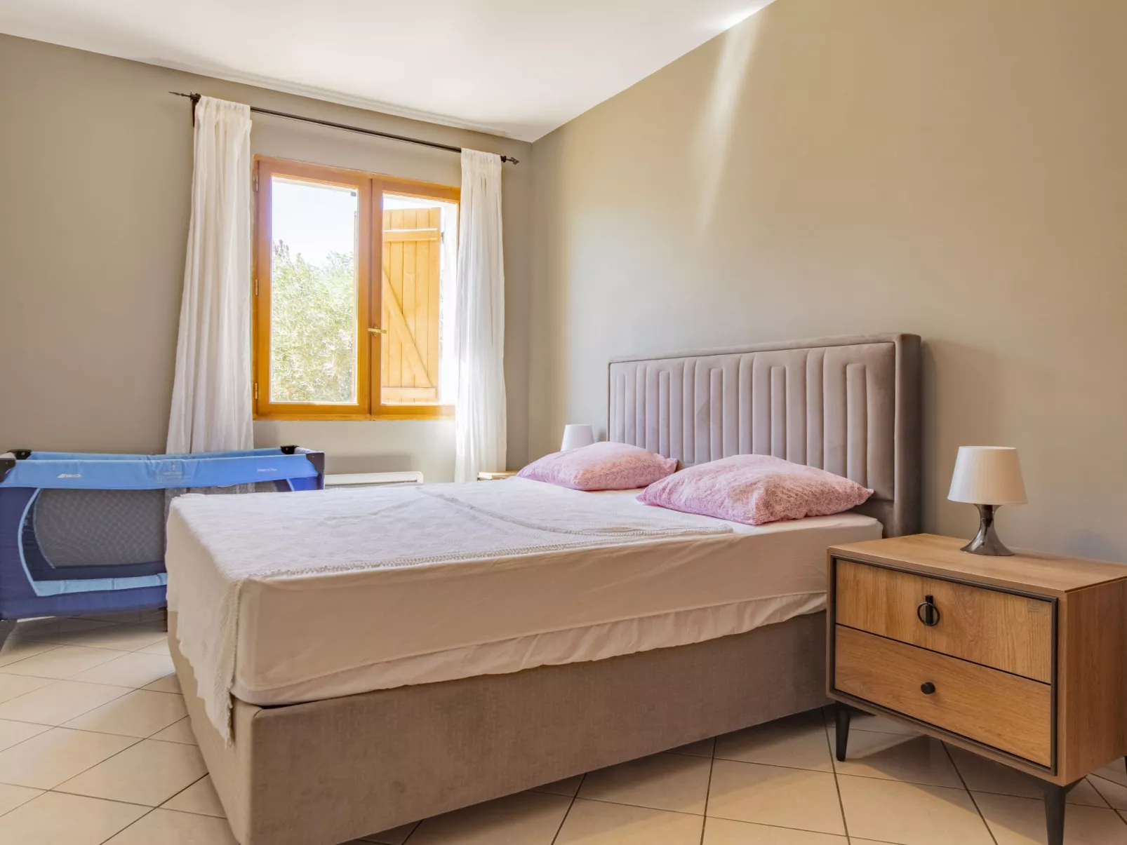 Villa Rose-Inside