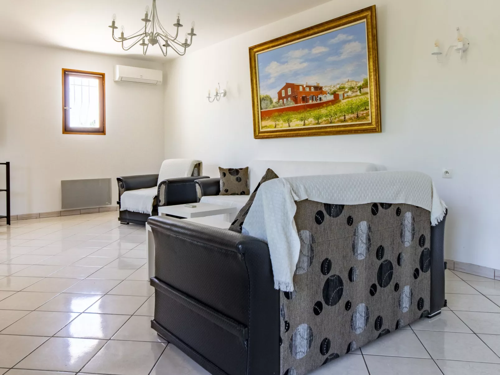 Villa Rose-Inside