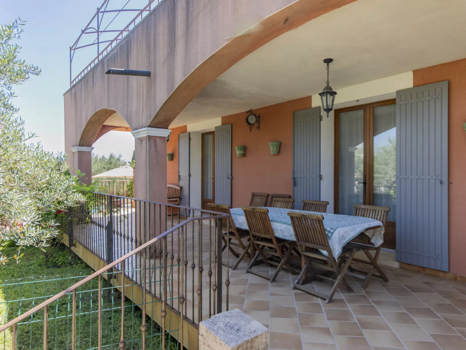 Villa Rose-Outside