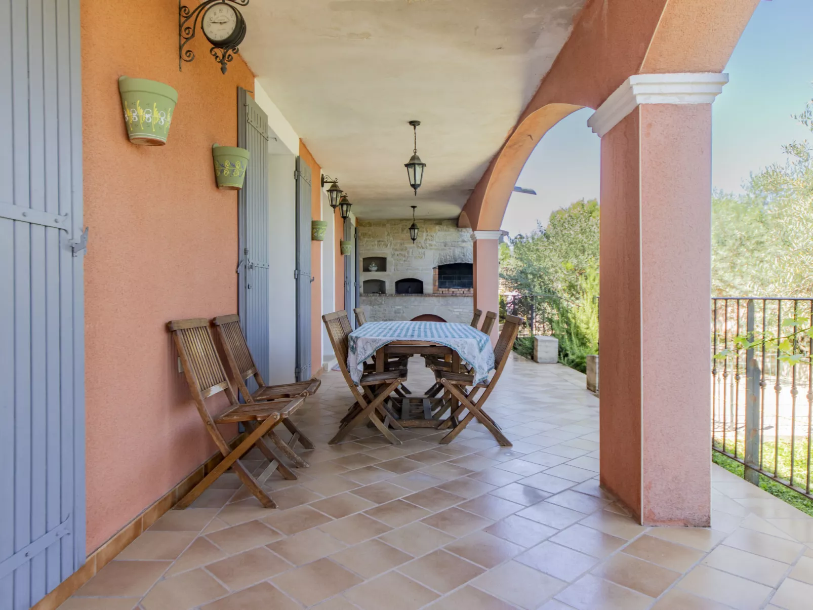 Villa Rose-Outside