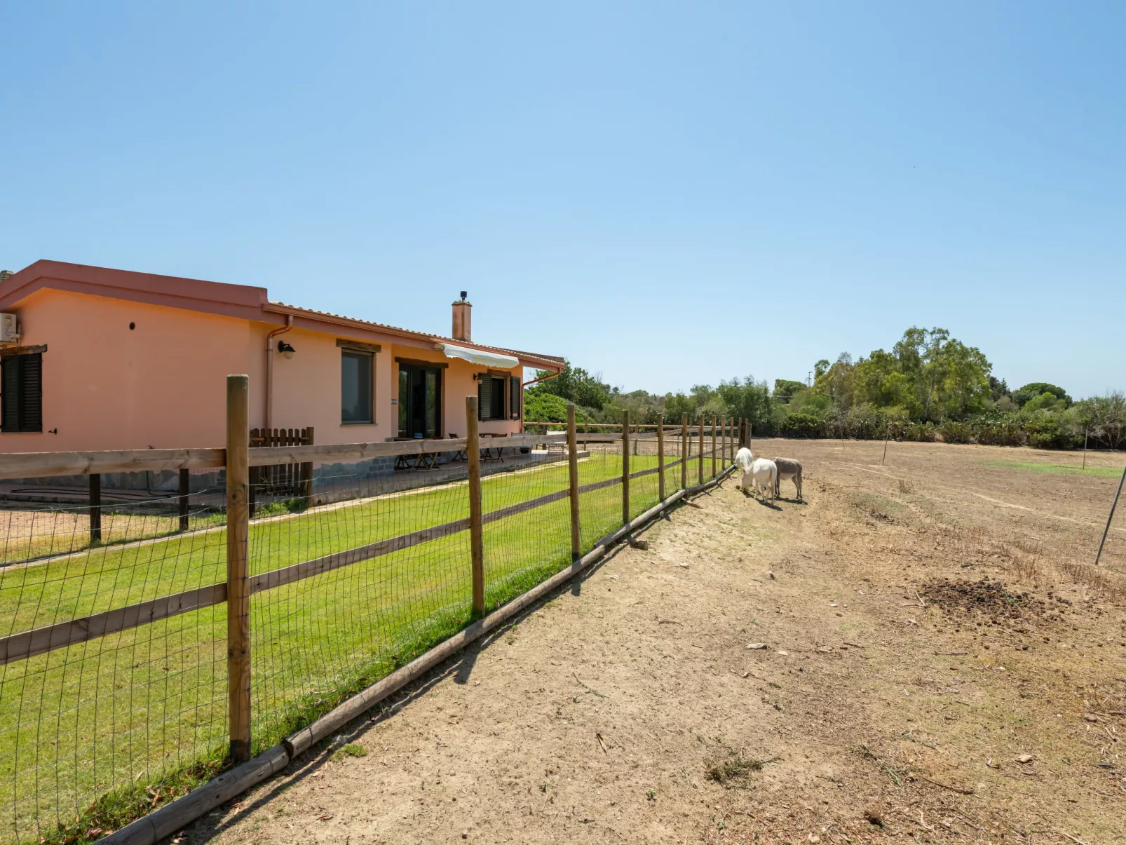 Terra del Vento-Outside
