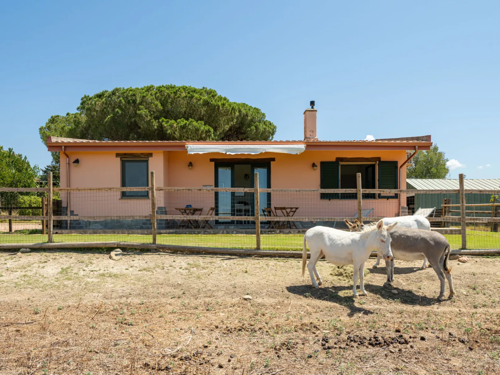 Terra del Vento-Outside