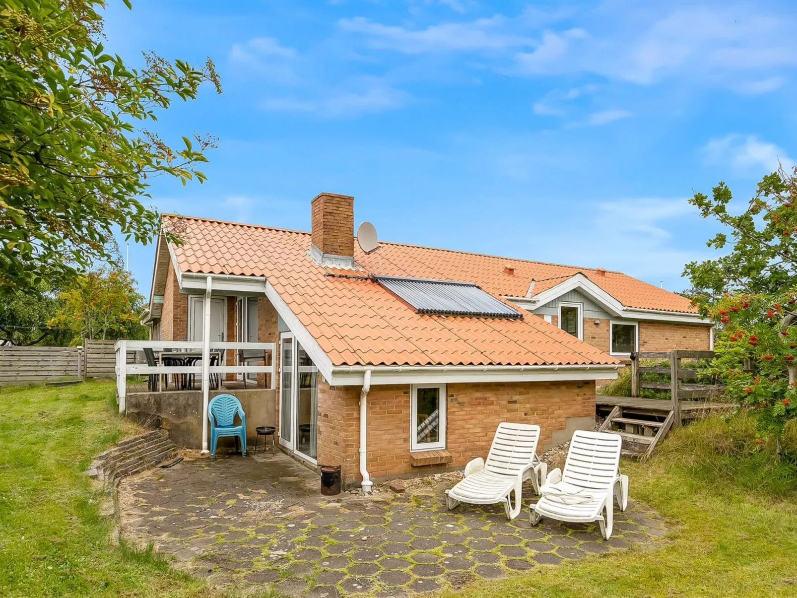 "Dorithea" - 1.3km from the sea-Outside