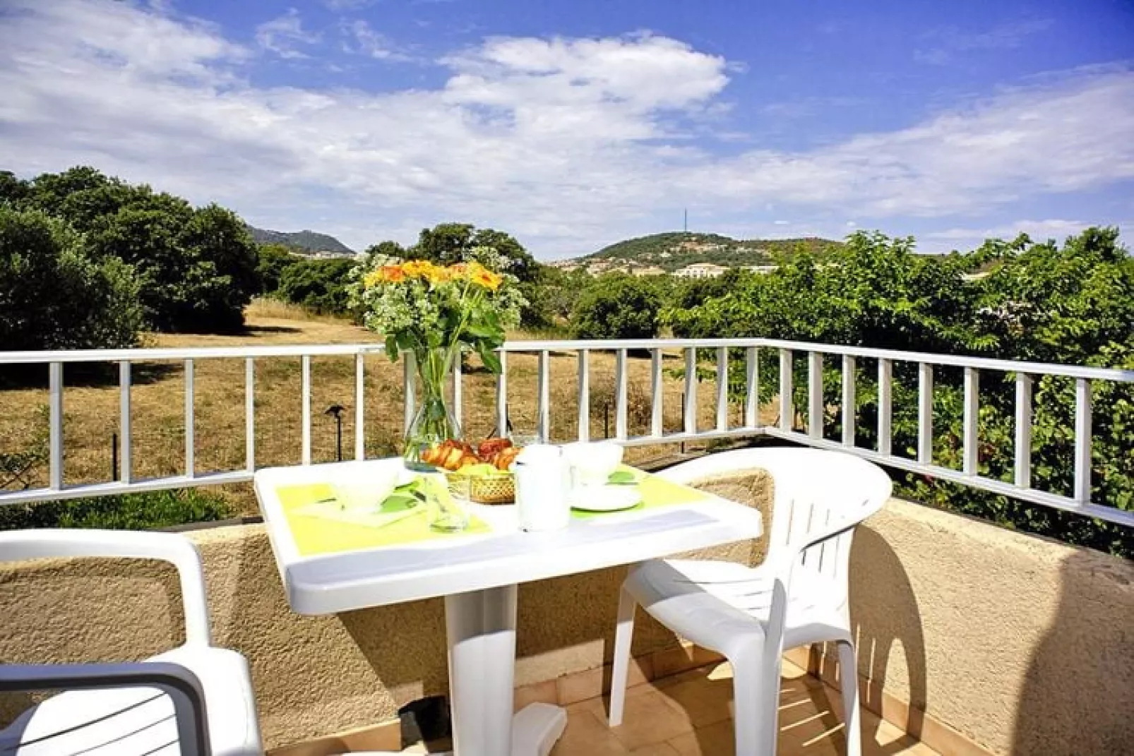 Apartments Motel Le Vieux Moulin Ile Rousse // 2pc4 -Apt 4 pers rez-de-chaussée-Terrace