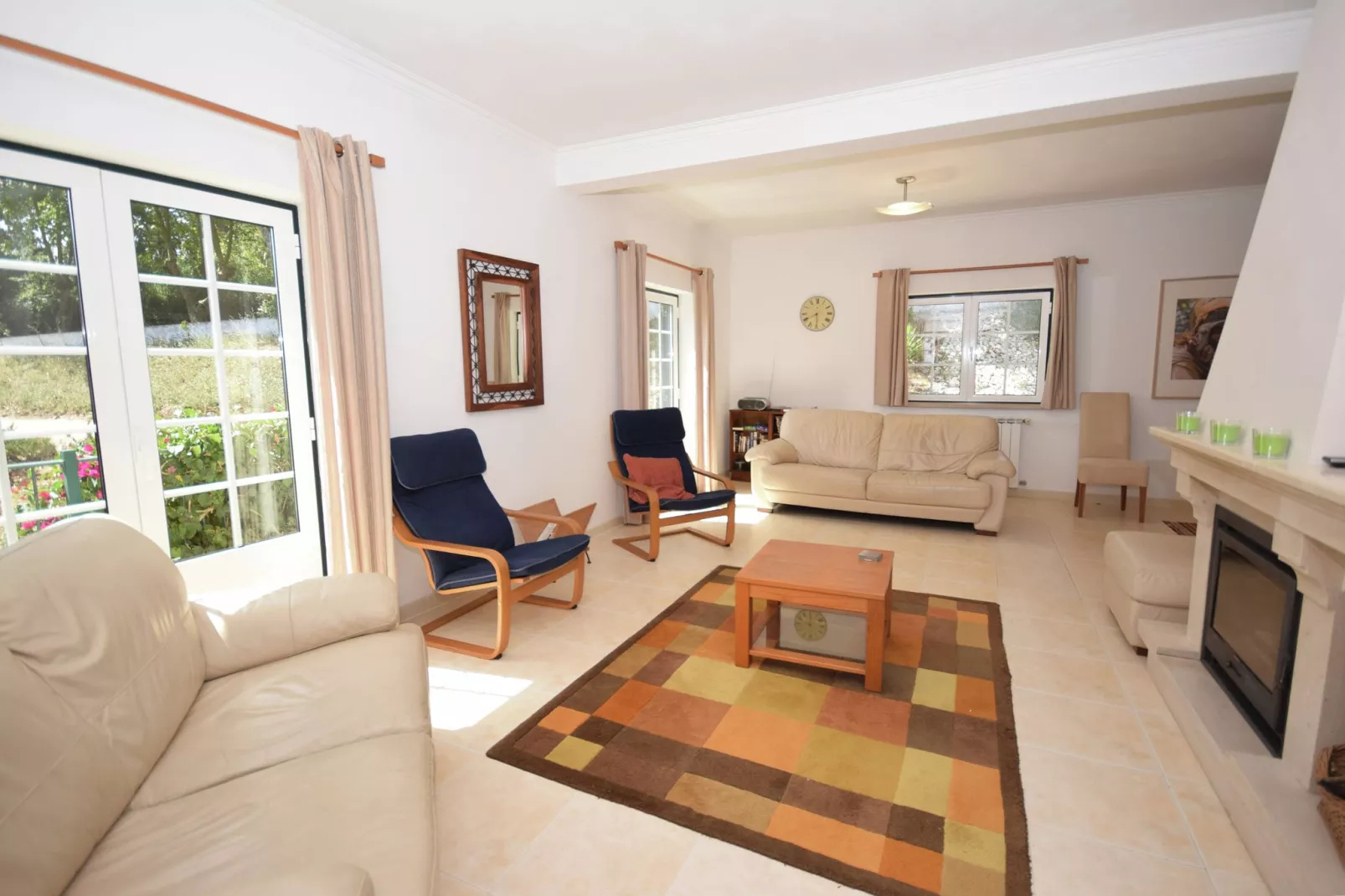 Casa do Coqueiro-Living room