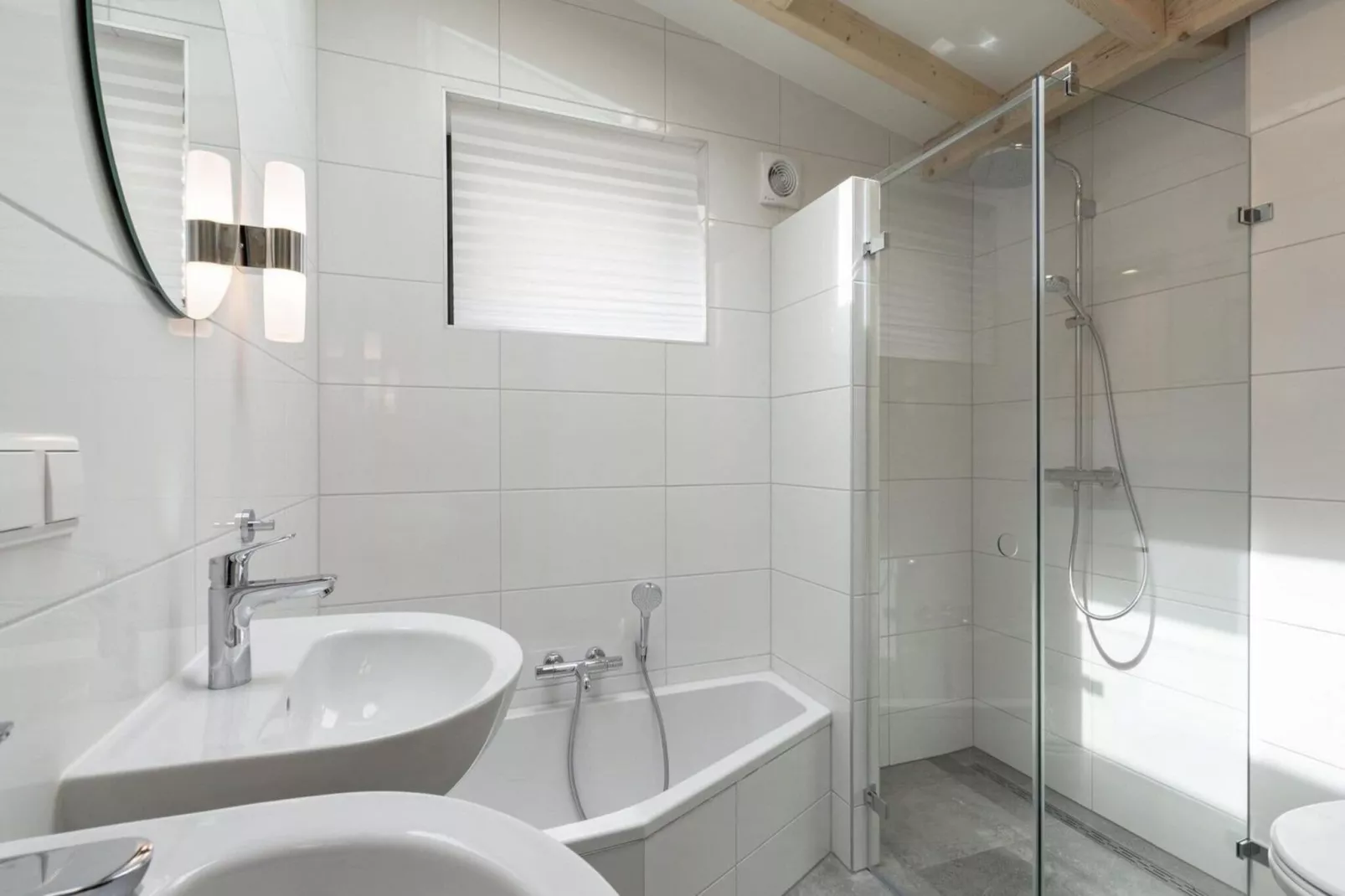 Previnaireweg 5-Badezimmer