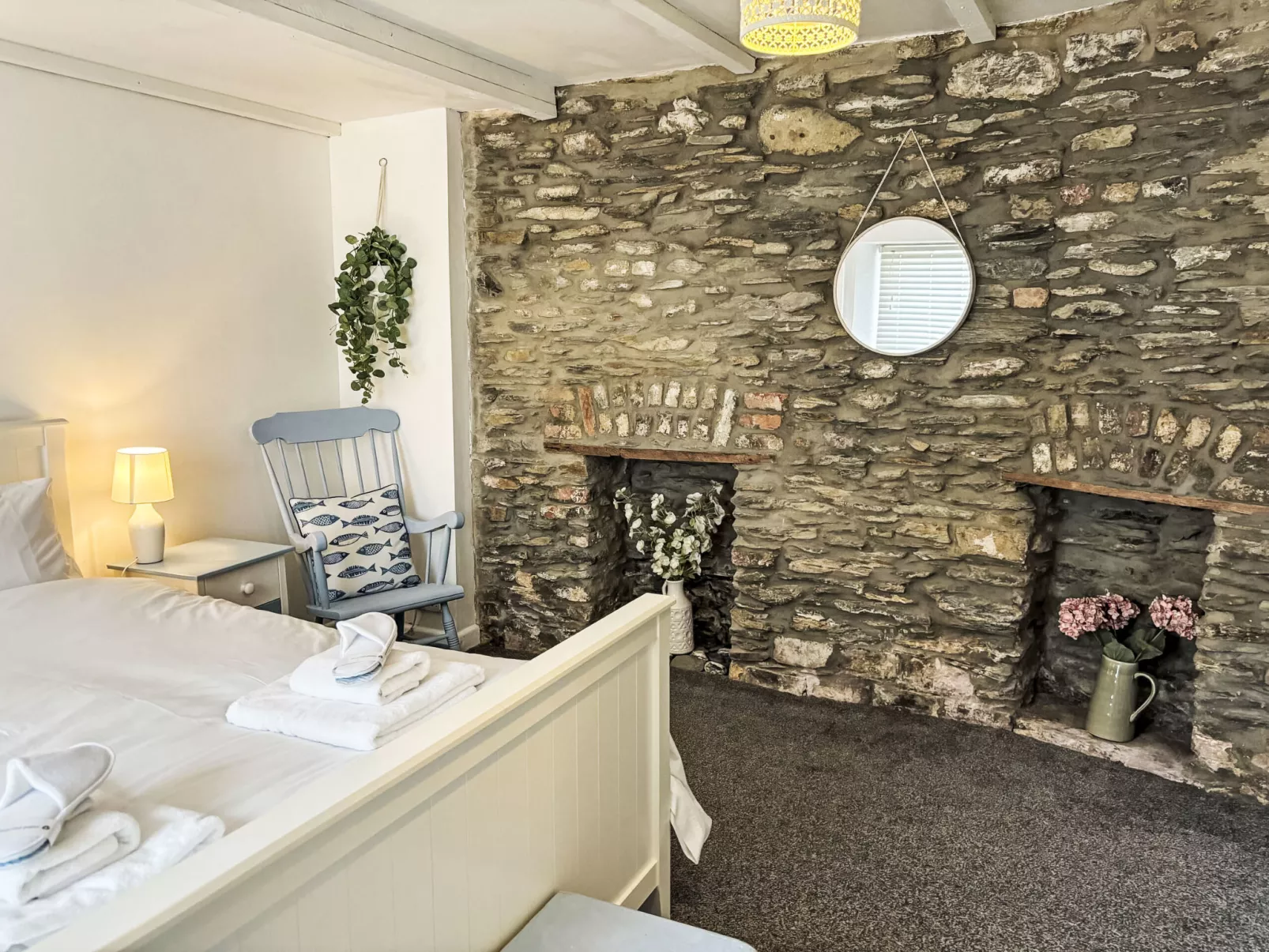 Frans Cottage-Inside