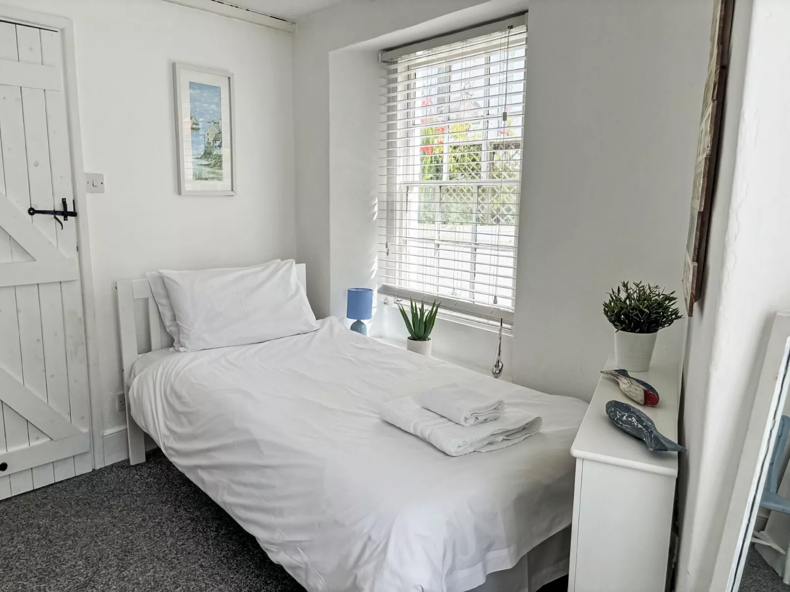 Frans Cottage-Inside