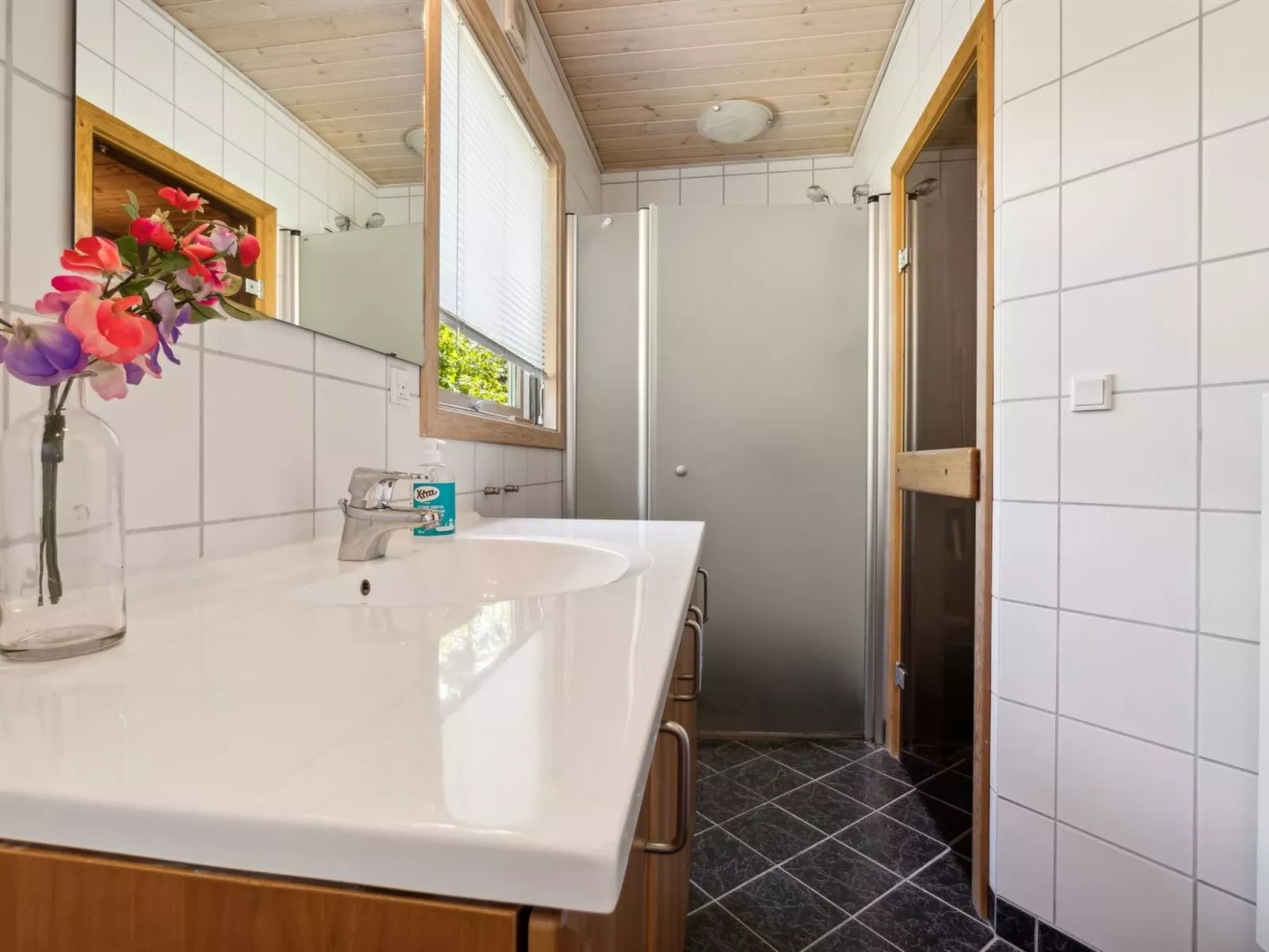 "Gullmaj" - 200m from the sea-Inside