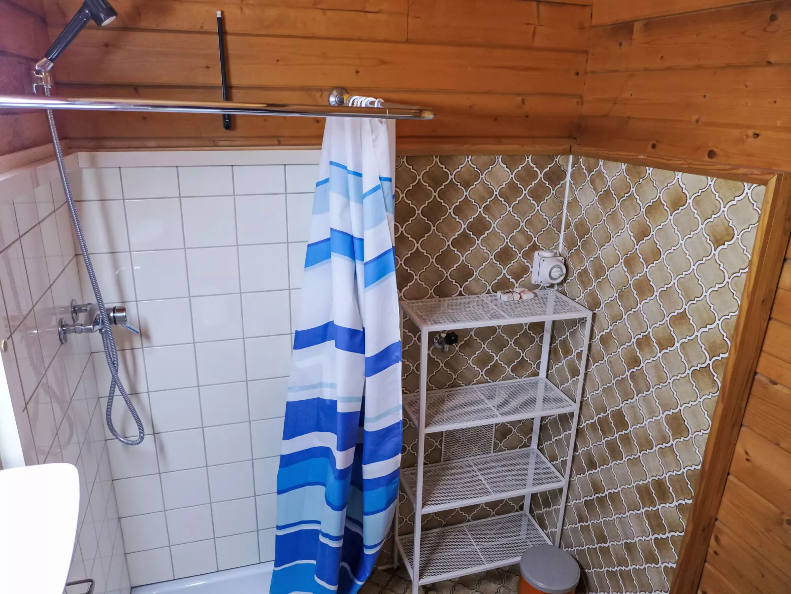 Chalet Sans Nom-Drinnen