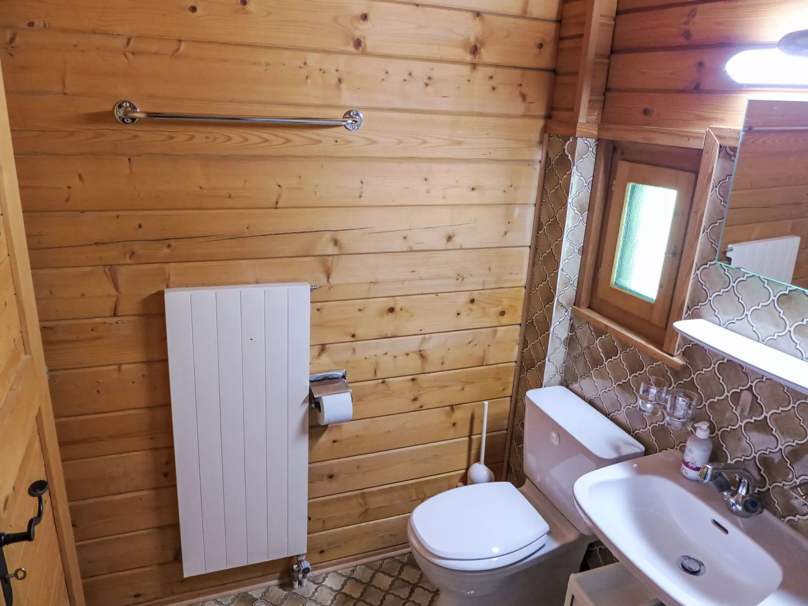 Chalet Sans Nom-Drinnen
