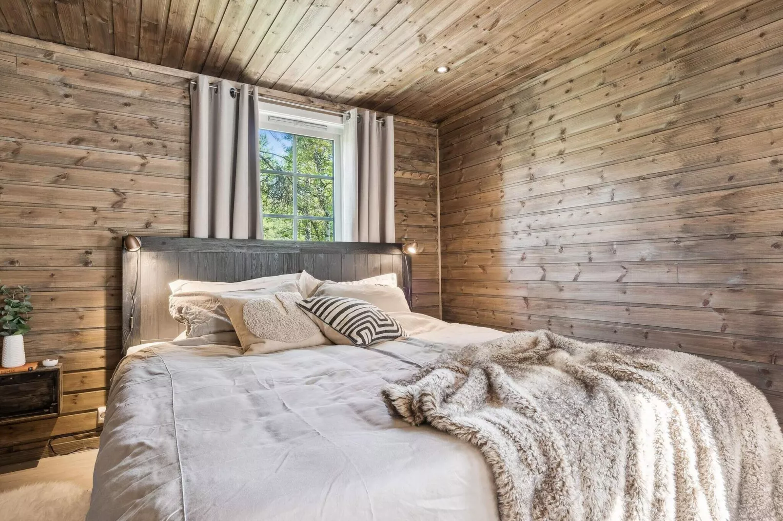 4 star holiday home in Storsteinnes-Indoor
