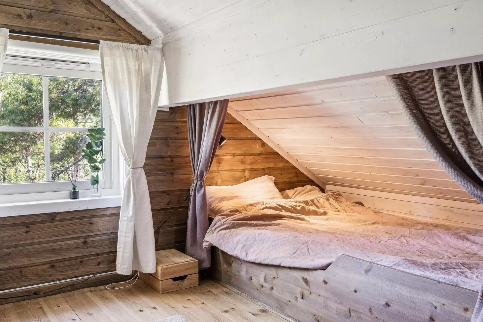 4 star holiday home in Storsteinnes-Indoor