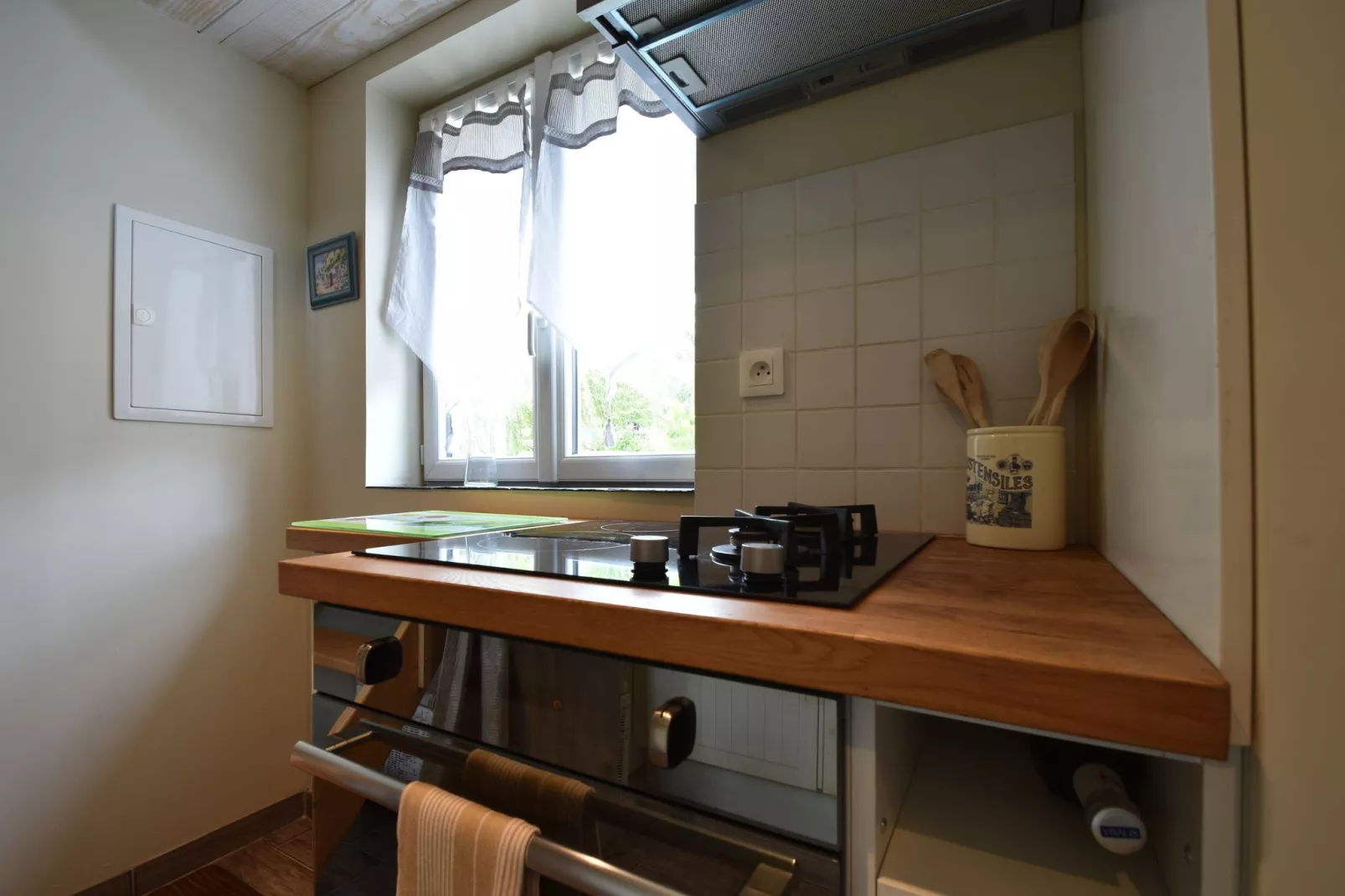 Maison Typique Bretonne-Kitchen