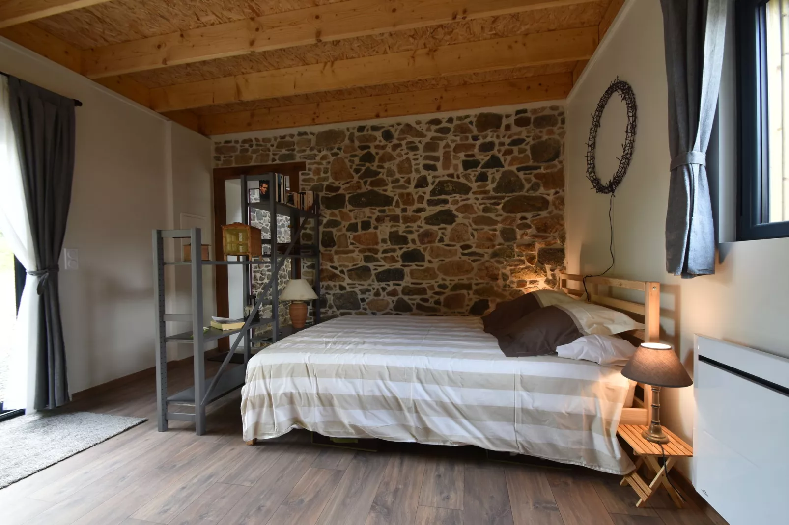 Maison Typique Bretonne-Bedroom