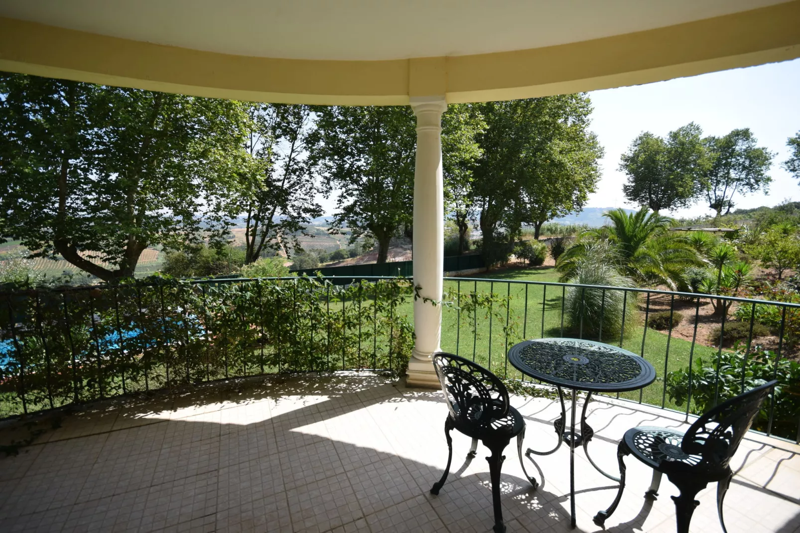 Casa do Coqueiro-Terrace balcony
