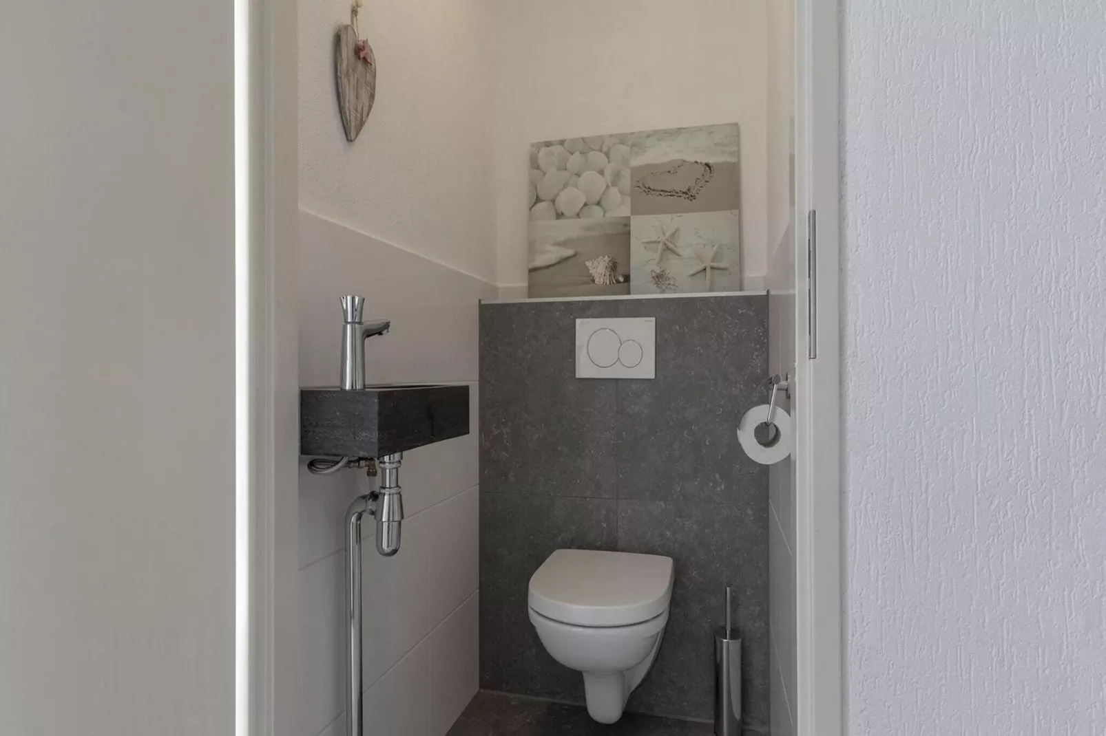 Ooghduyne 75-Bathroom